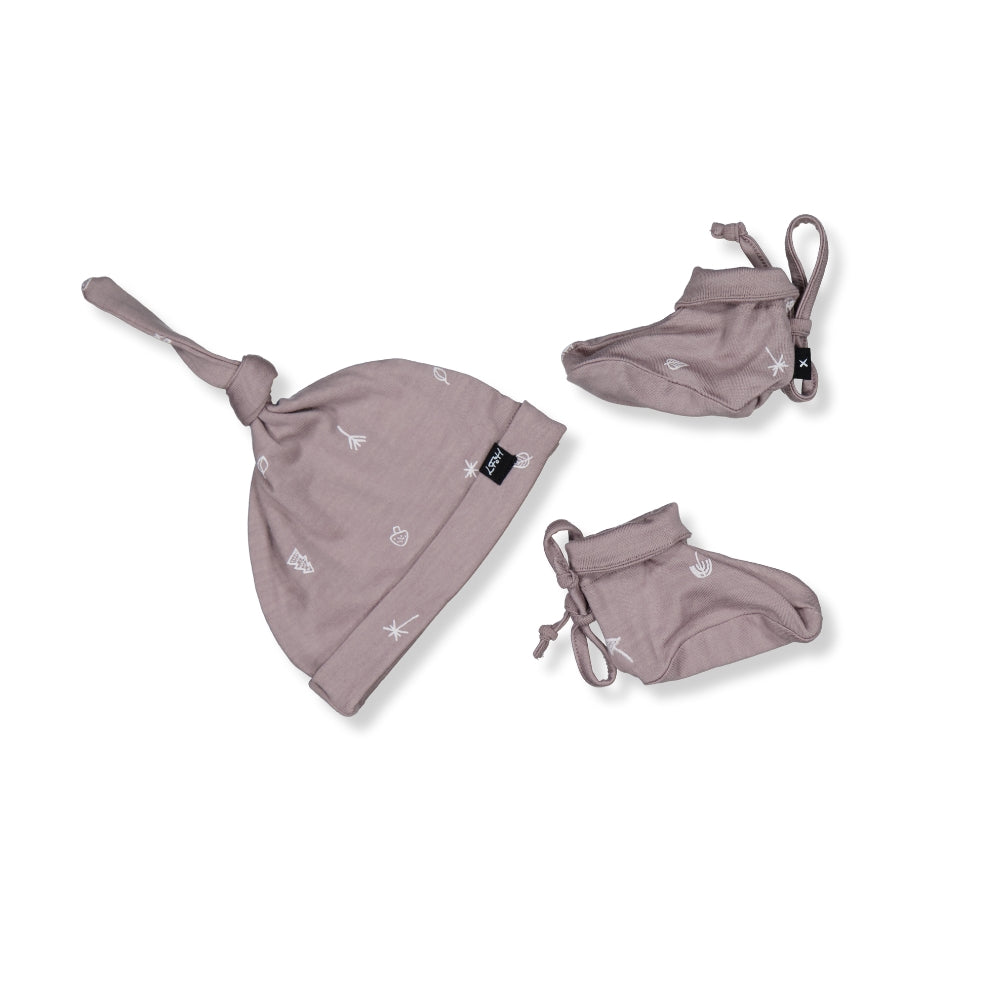 KNOTTED BEANIE AND BOOTIE SET- Taupe Nature