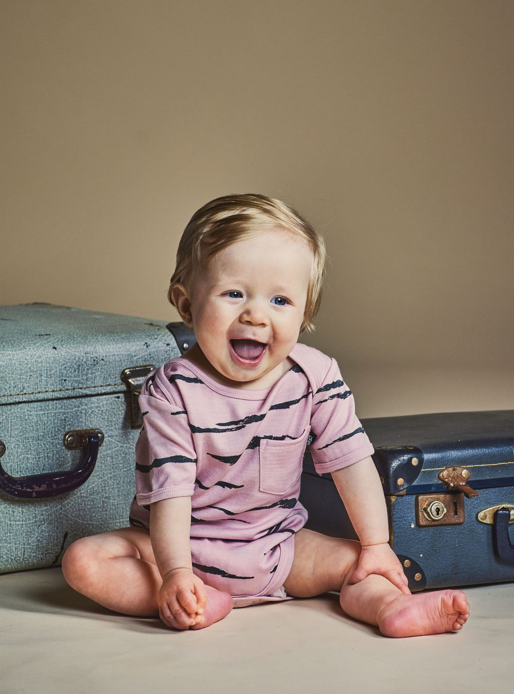 EZRA SHORTSLEEVE BODYSUIT- Lilac Tiger
