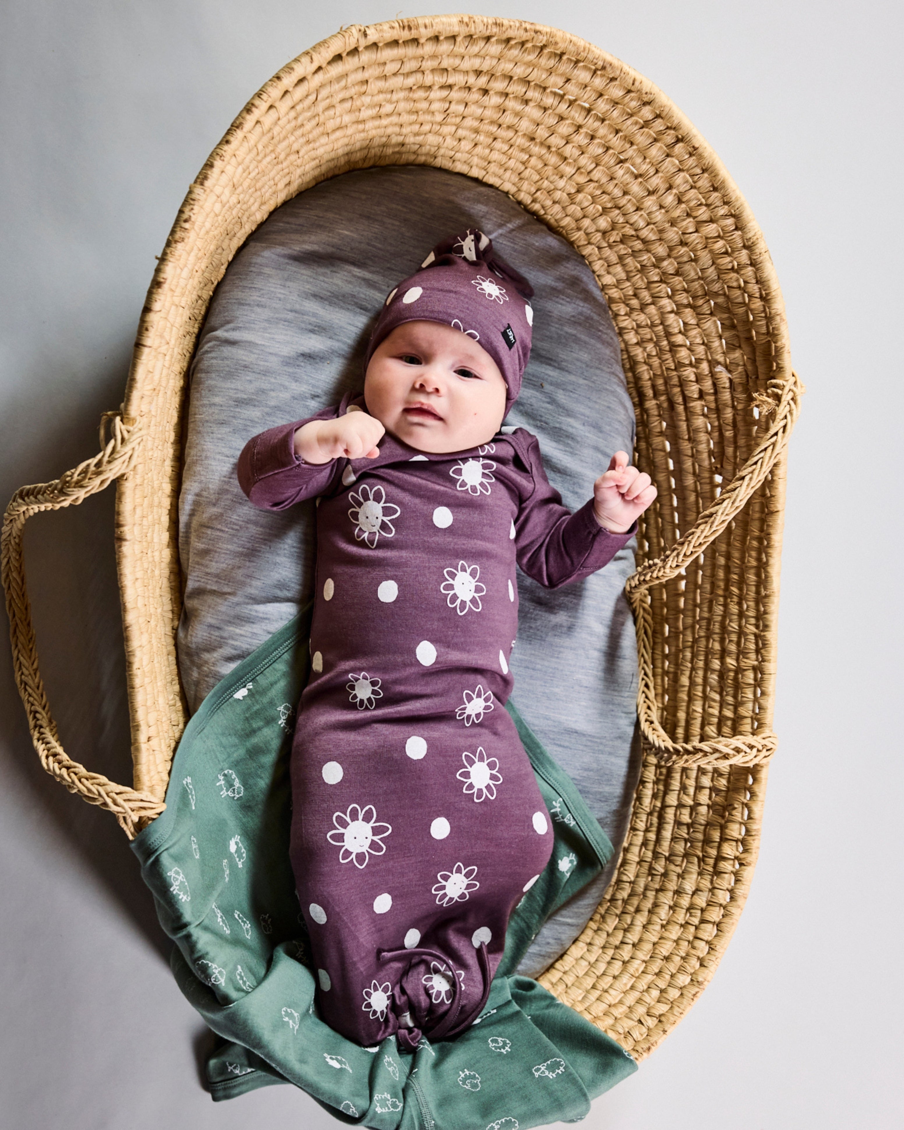 Newcomer Baby Gown - 100% Merino Wool - Plum Daisy