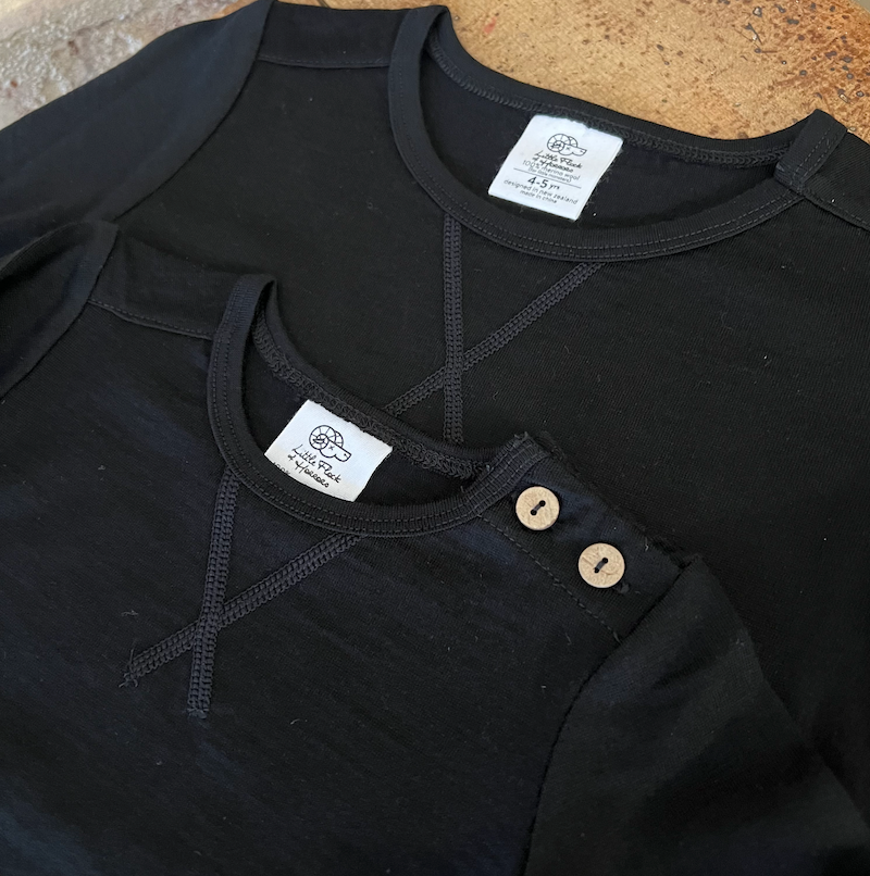 WYATT LONGSLEEVE- Black, 12-18 months + 4-5 years